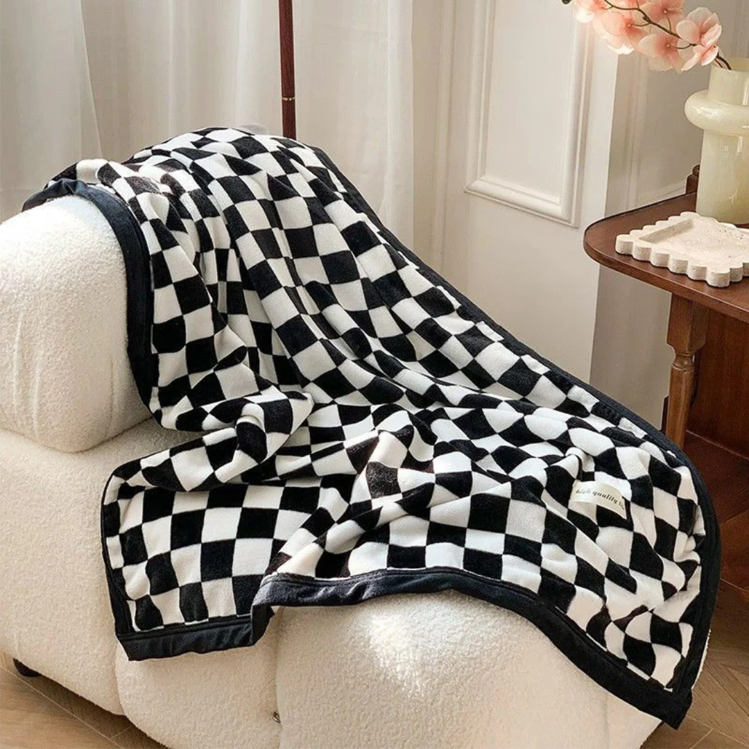 Soft Flannel Plaid Throw Blanket for Cozy Sofa and Bedroom Use