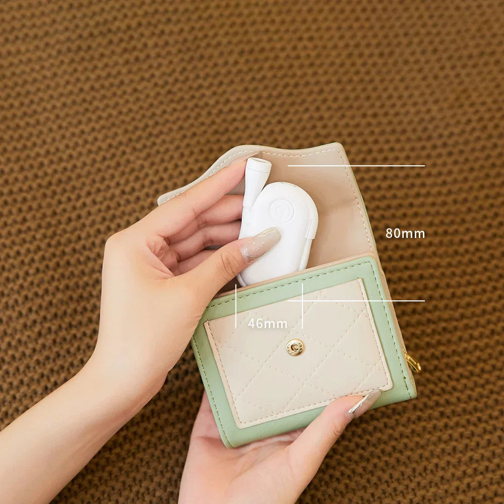 Adjustable Clip-On Reading Light – Compact Design for Nighttime Readers