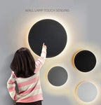 Contemporary Round LED Wall Light Fixture – Elegant Design