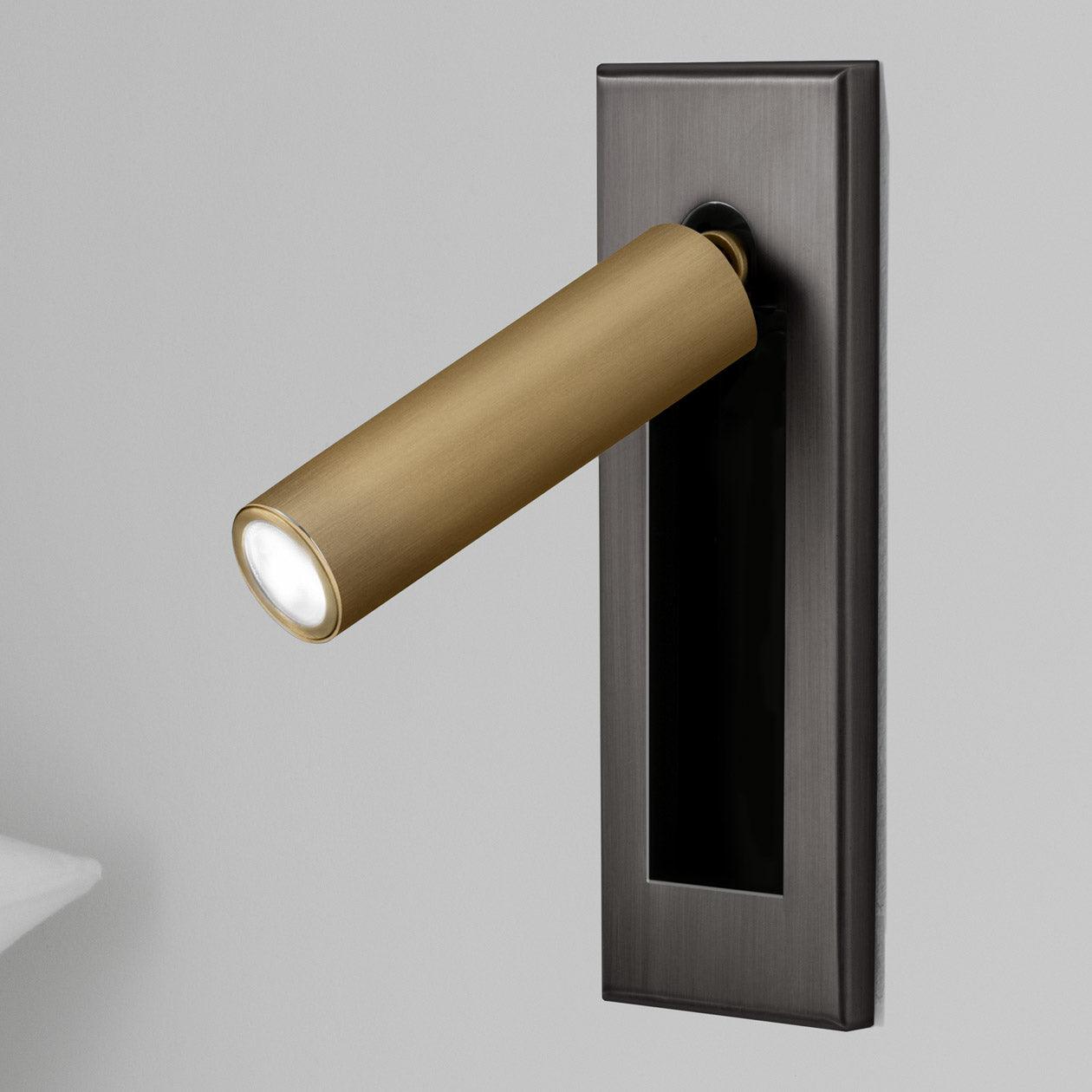 Elegant Wall Sconce Light for Cozy Bedroom Atmosphere - Modern Design