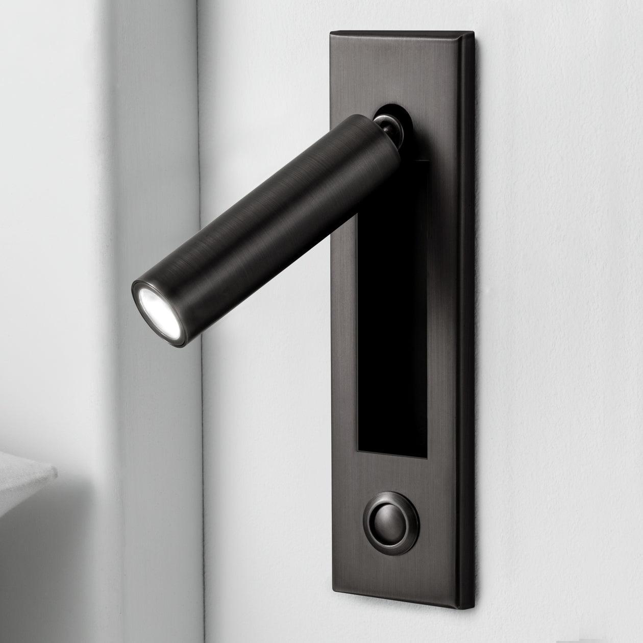 Elegant Wall Sconce Light for Cozy Bedroom Atmosphere - Modern Design