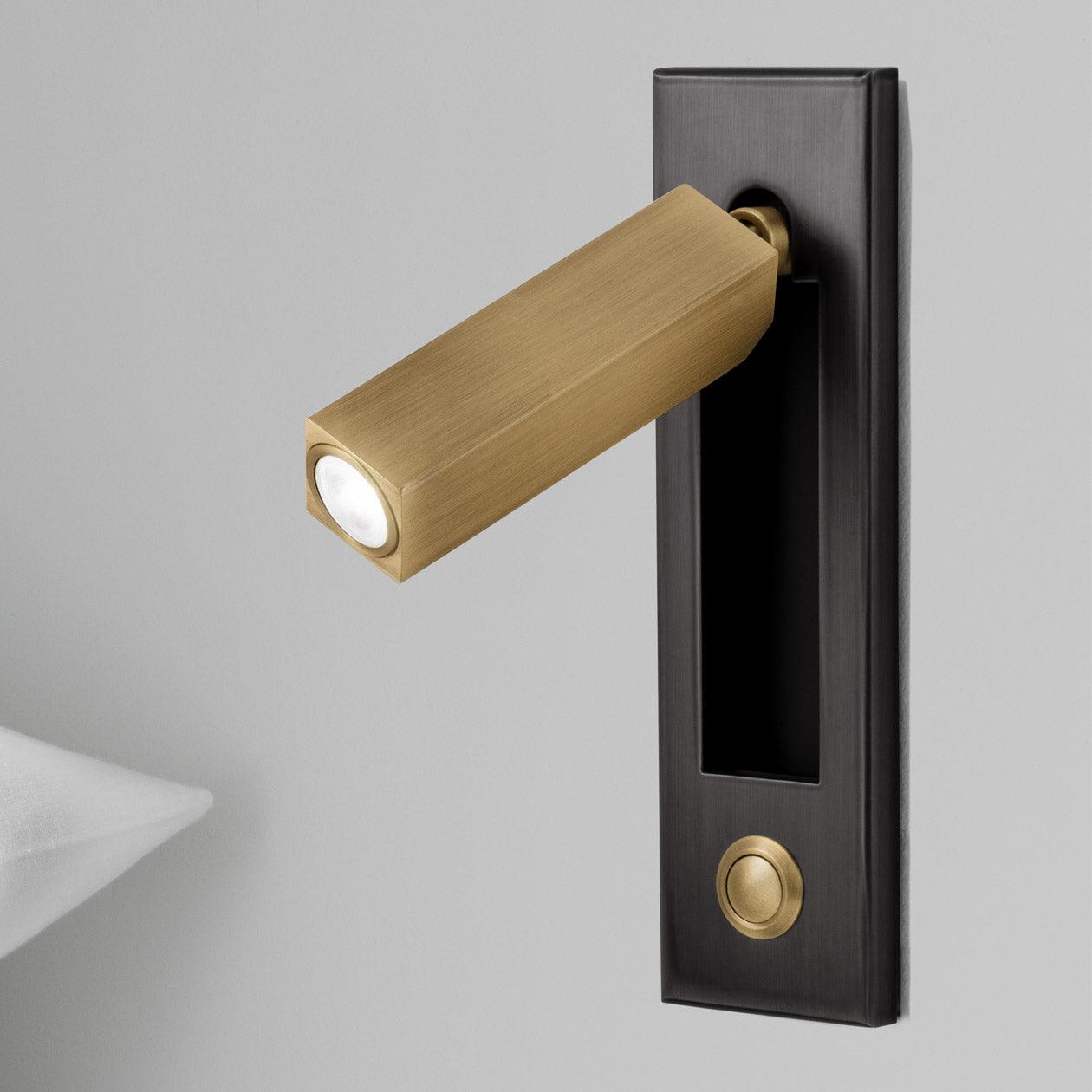 Elegant Wall Sconce Light for Cozy Bedroom Atmosphere - Modern Design