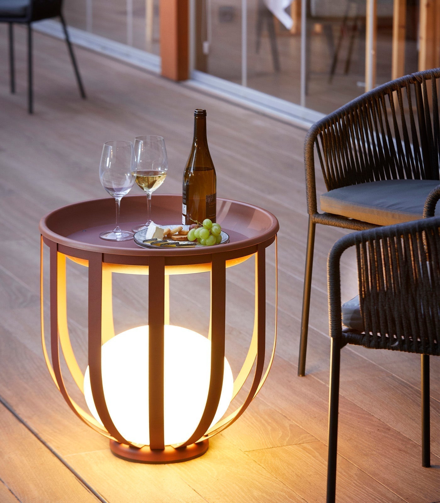 Outdoor Lamp Table with Metal Frame and Round Planter