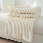 Soft Plush Ribbed Blanket – Cozy and Chic for Sofa or Bed