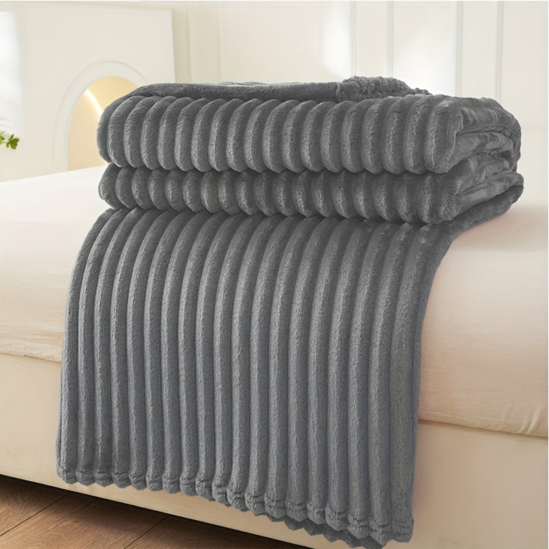 Soft Plush Ribbed Blanket – Cozy and Chic for Sofa or Bed