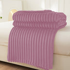 Soft Plush Ribbed Blanket – Cozy and Chic for Sofa or Bed