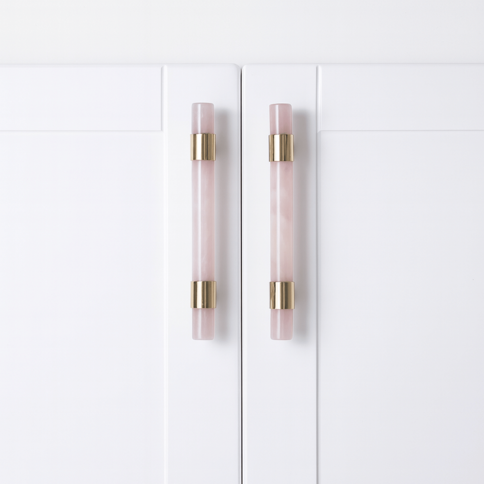 Elegant Stone and Brass Cabinet Pull