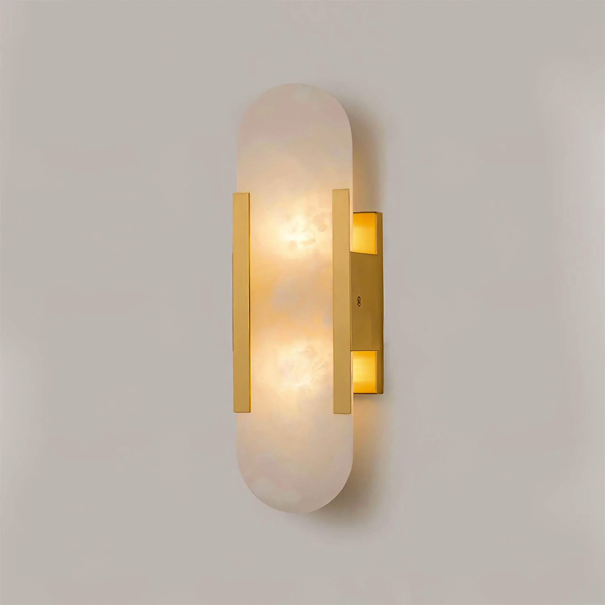 Handcrafted Alabaster Wall Light with Brass Details – Elegant Design