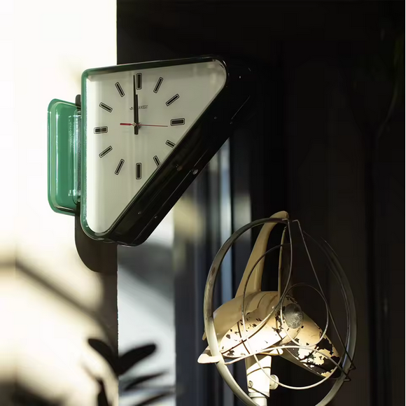 Chic Double-Faced Wall Timepiece