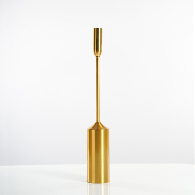Modern Metal Candle Holders in Gold – Elegant Minimalist Design in Various Heights