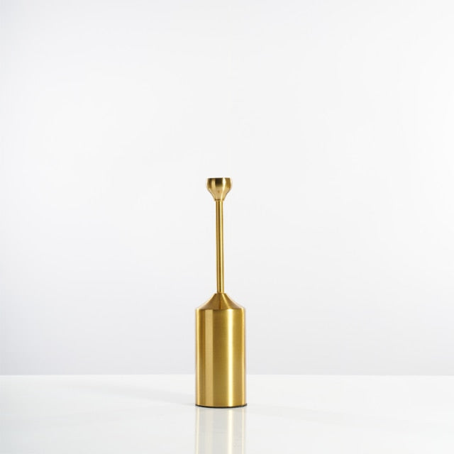 Modern Metal Candle Holders in Gold – Elegant Minimalist Design in Various Heights
