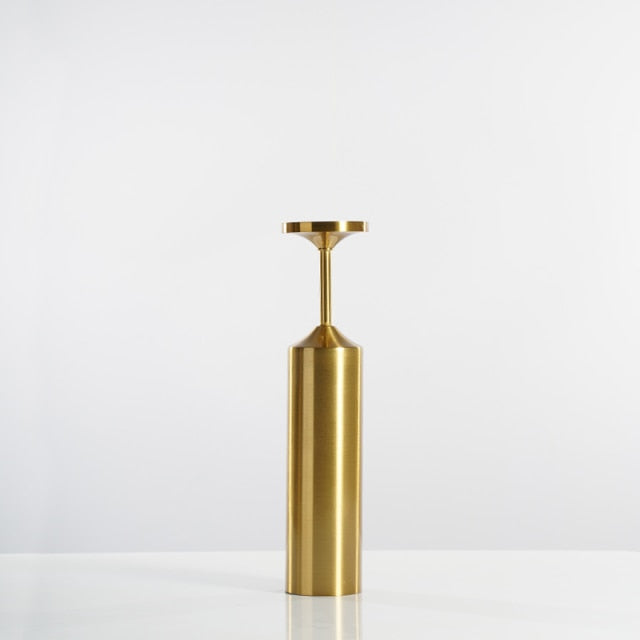 Modern Metal Candle Holders in Gold – Elegant Minimalist Design in Various Heights