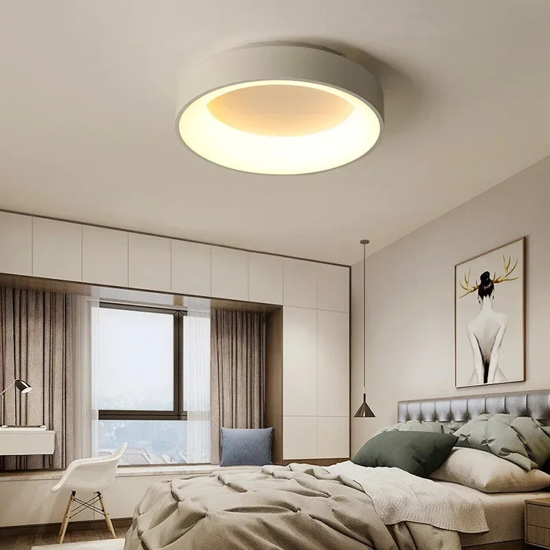 Sleek Round LED Ceiling Light Fixture for Modern Spaces