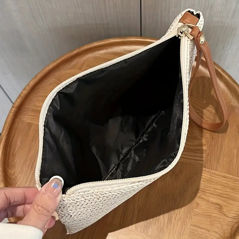 Chic Utility Clutch for Everyday Elegance