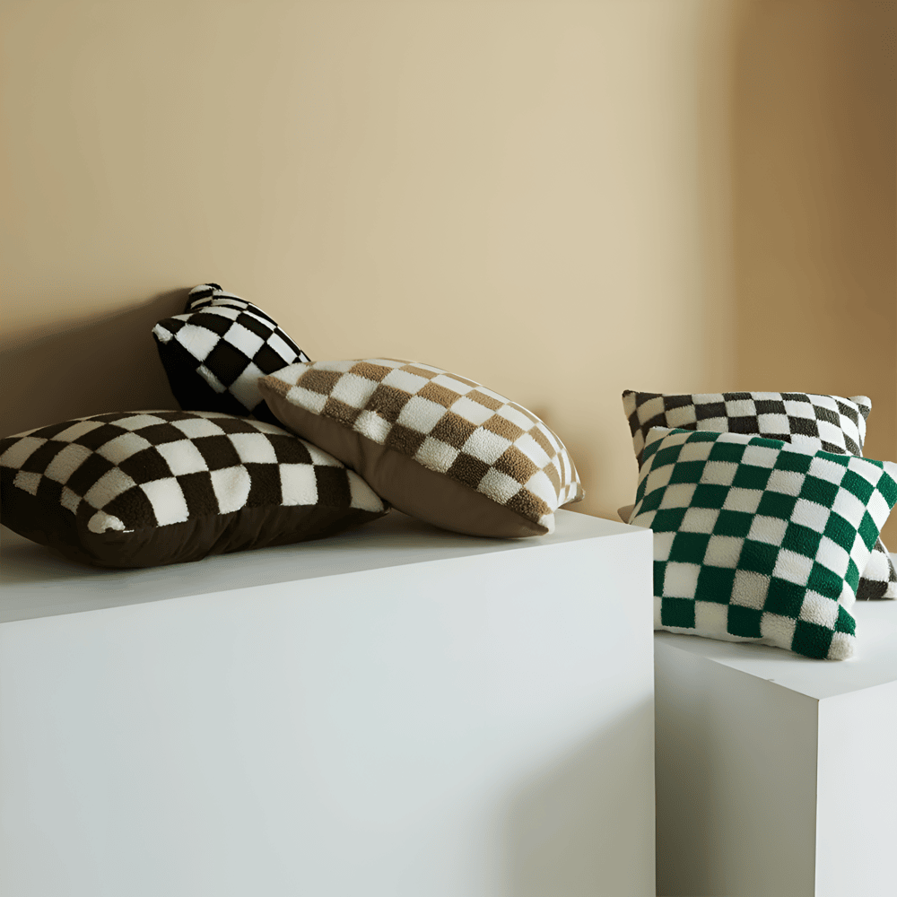 Checkerboard Pattern Cushion Cover – Soft Fabric, 17.72 x 17.72 inches