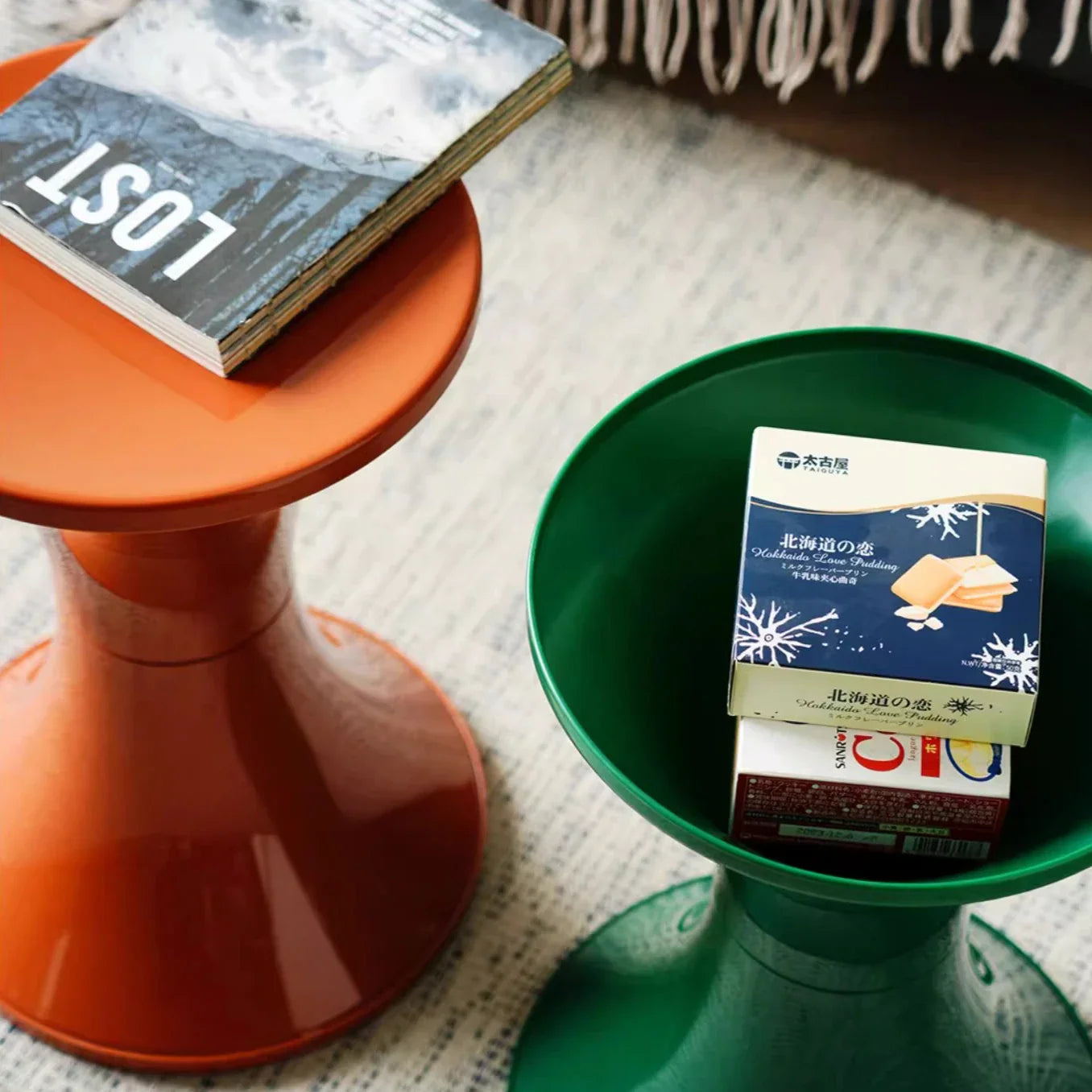 Lightweight Plastic Footstool – Versatile Modern Hourglass Side Table