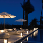 Sleek Solar-Powered Outdoor Light Fixture