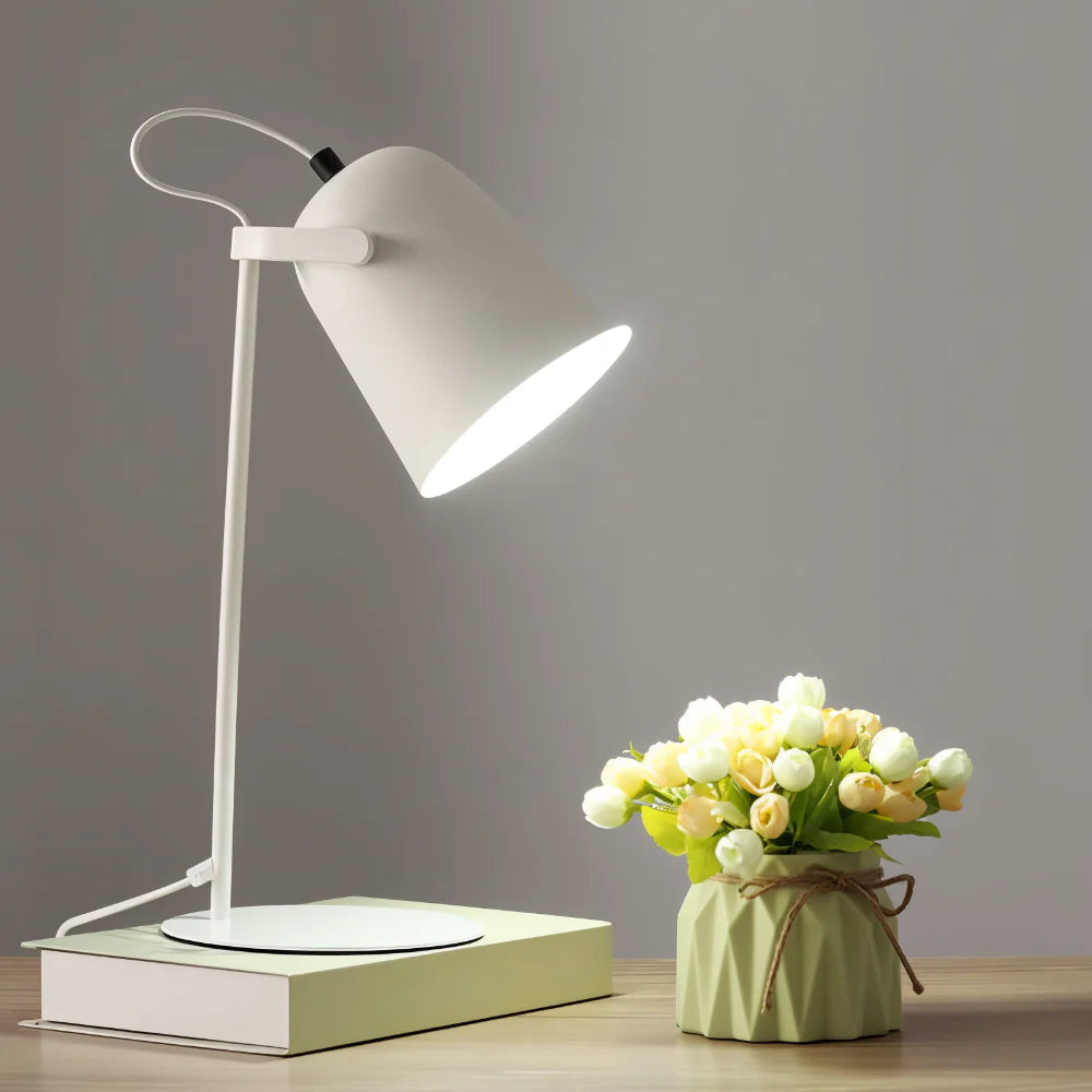 Adjustable Metal Desk Light with Rotating Shade