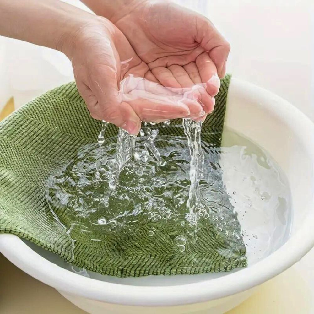 Moderniqa | Plush chenille couch cover 2