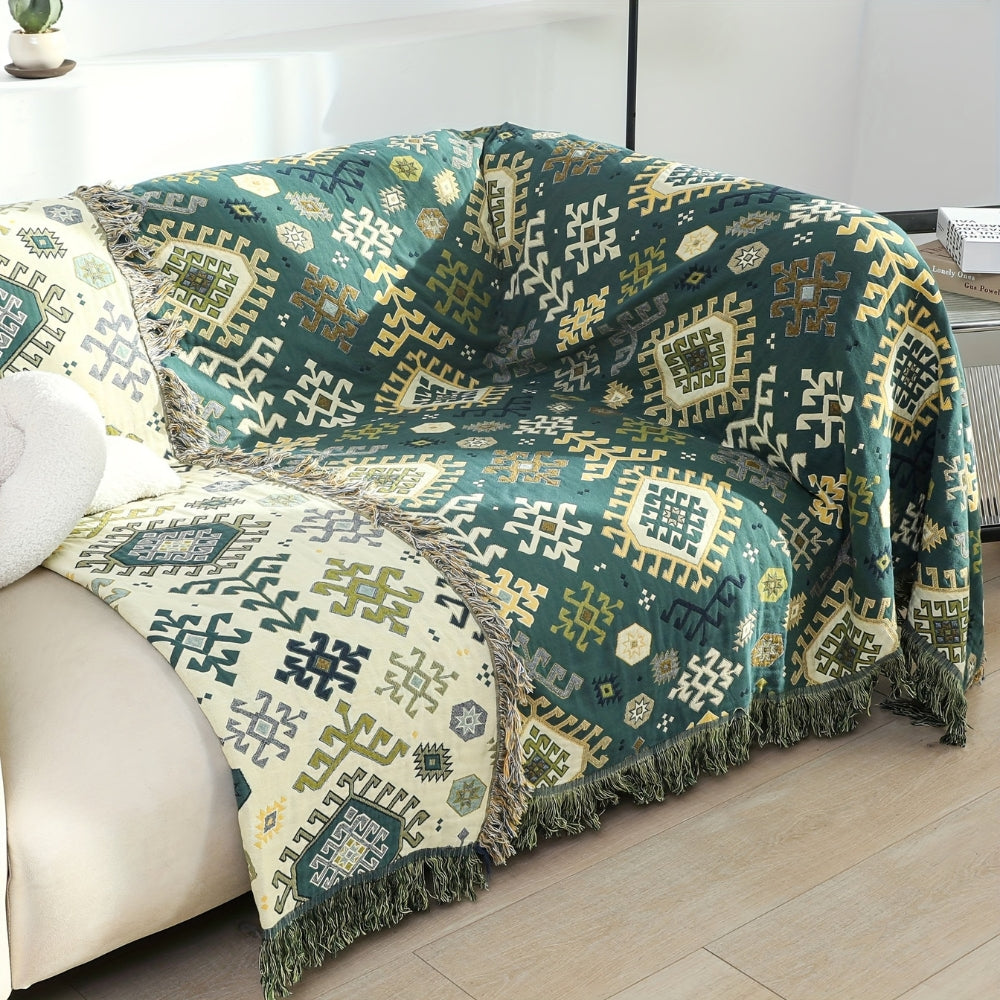 Moderniqa | Soft cotton blanket with artisan fringe 2