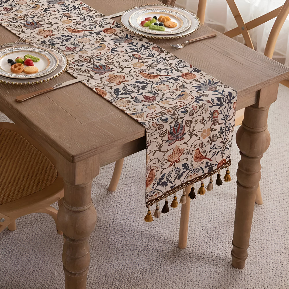 Moderniqa | Vintage floral jacquard table runner 2