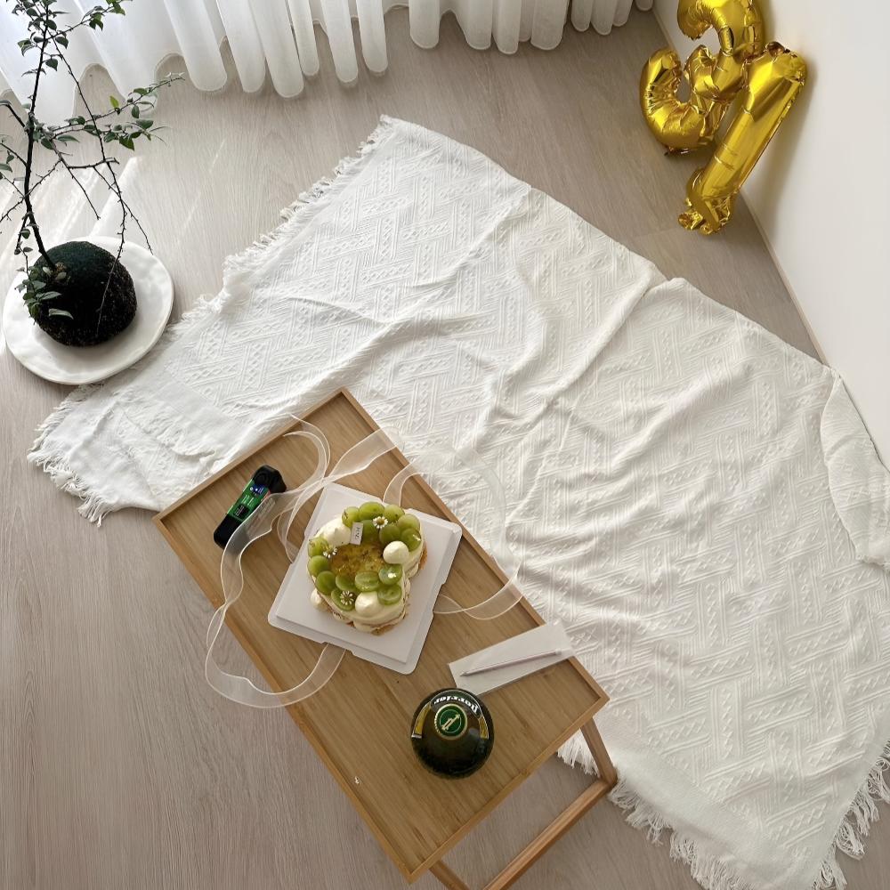 Moderniqa | Waterproof picnic mat with diamond weave pattern 7