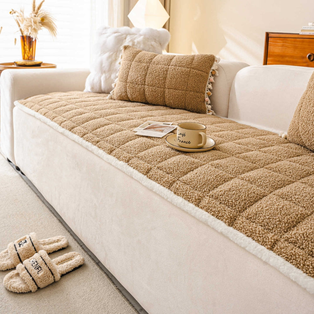 Plush Anti-Slip Blanket for Couch - Pet-Friendly Mosaic Cover