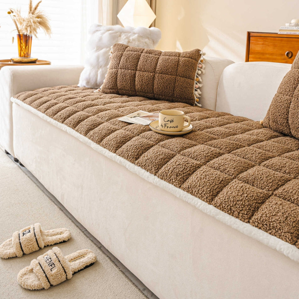 Plush Anti-Slip Blanket for Couch - Pet-Friendly Mosaic Cover