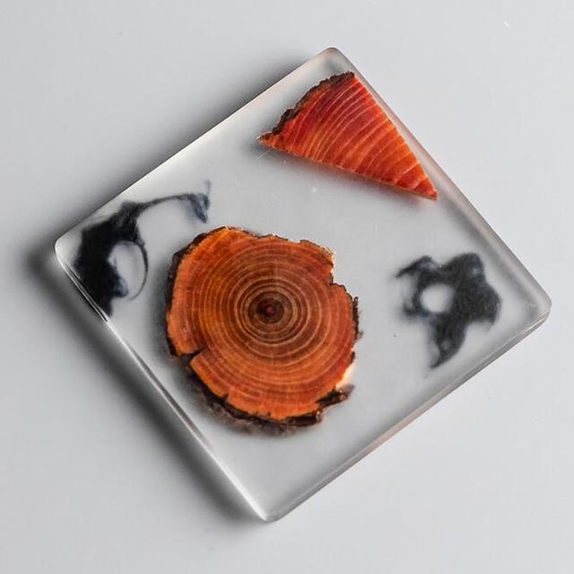 Waterproof and Heat-Resistant Coasters – Unique Pine Wood and Resin Design