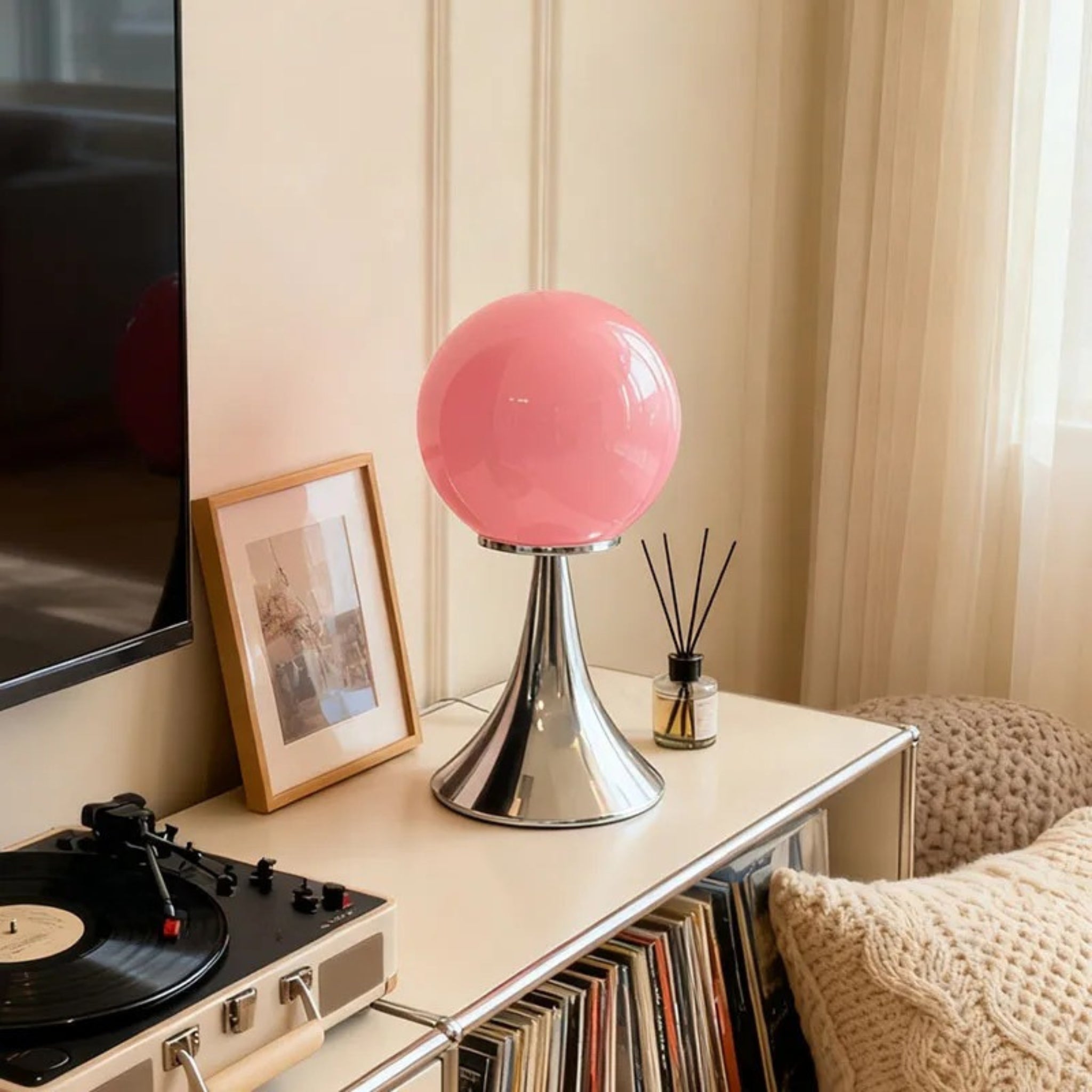 Elegant Glass Globe Lamp with Modern Metal Base