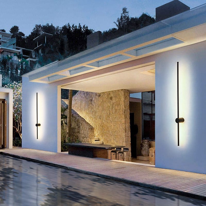 Sleek Linear Outdoor Wall Lamp for Modern Spaces