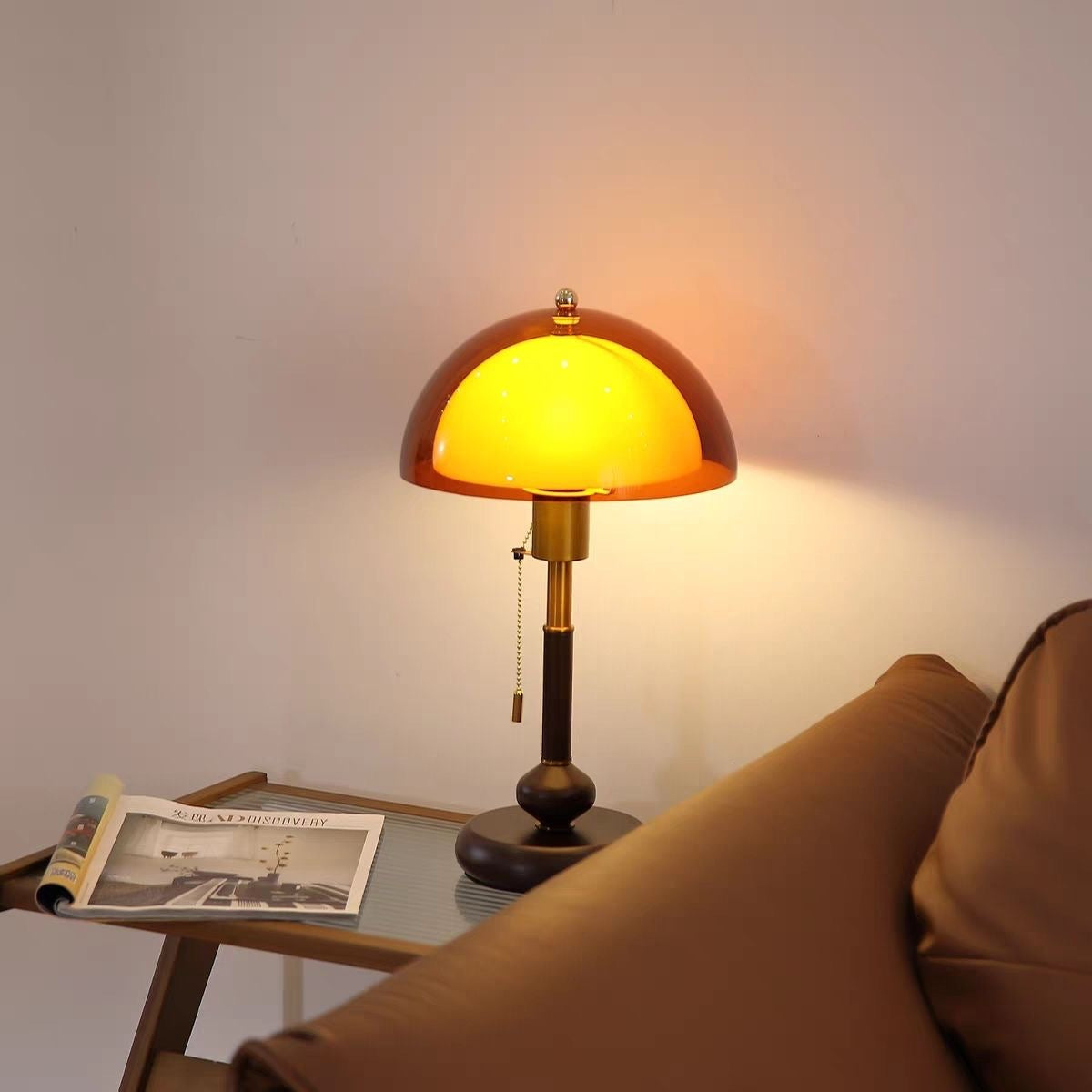 Retro Desk Lamp with Classic Design