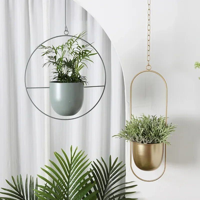 Minimalist Wall Plant Hanger - Space-Saving Design for Indoor Plants