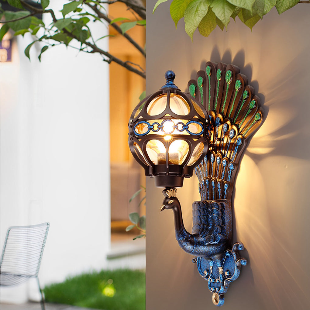 Vintage Aluminum Outdoor Wall Light with Glass Shade – IP55 Rated Peacock