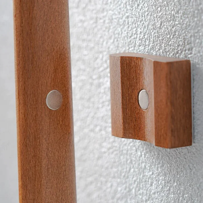 Eco-Friendly Wooden Shoehorn with Magnetic Feature