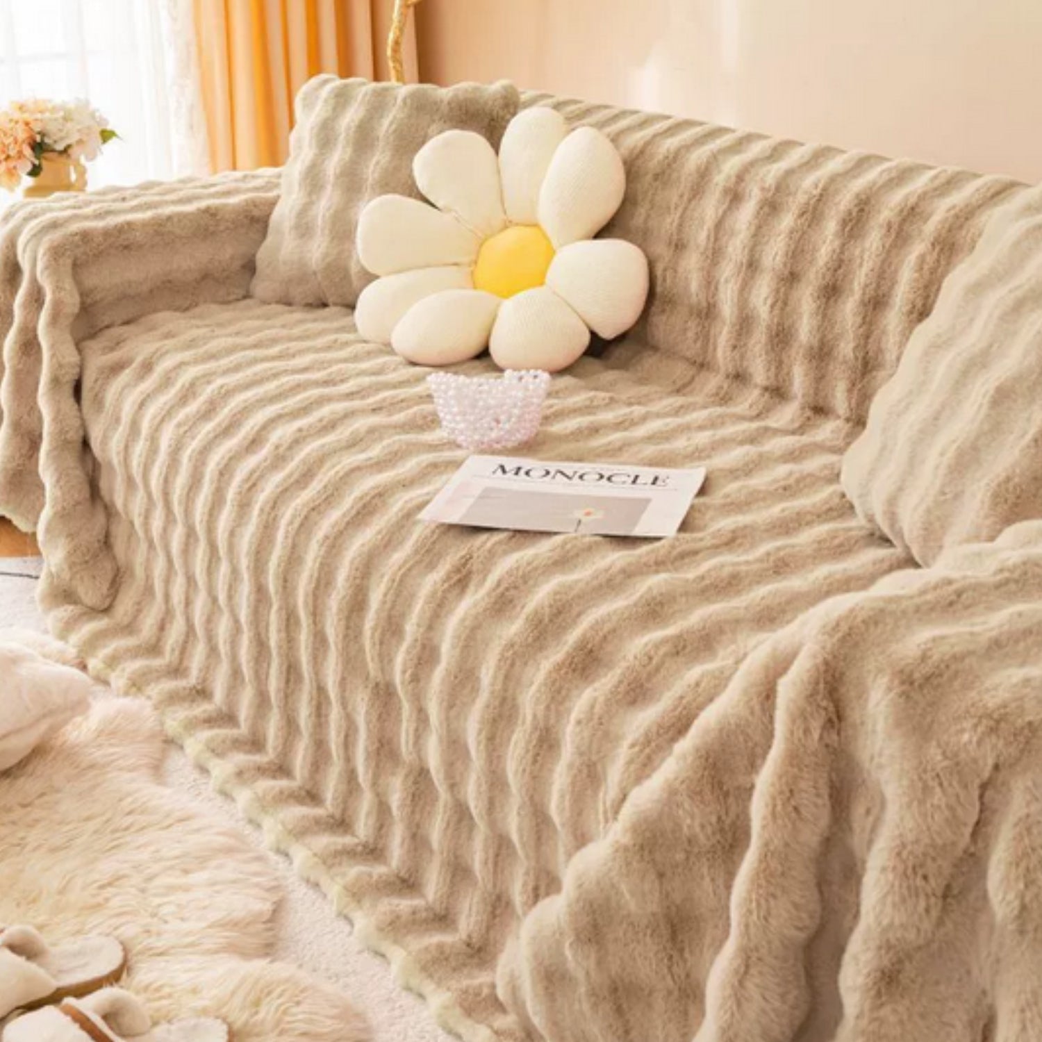 Soft Touch Faux Fur Throw Blanket - Contemporary Style