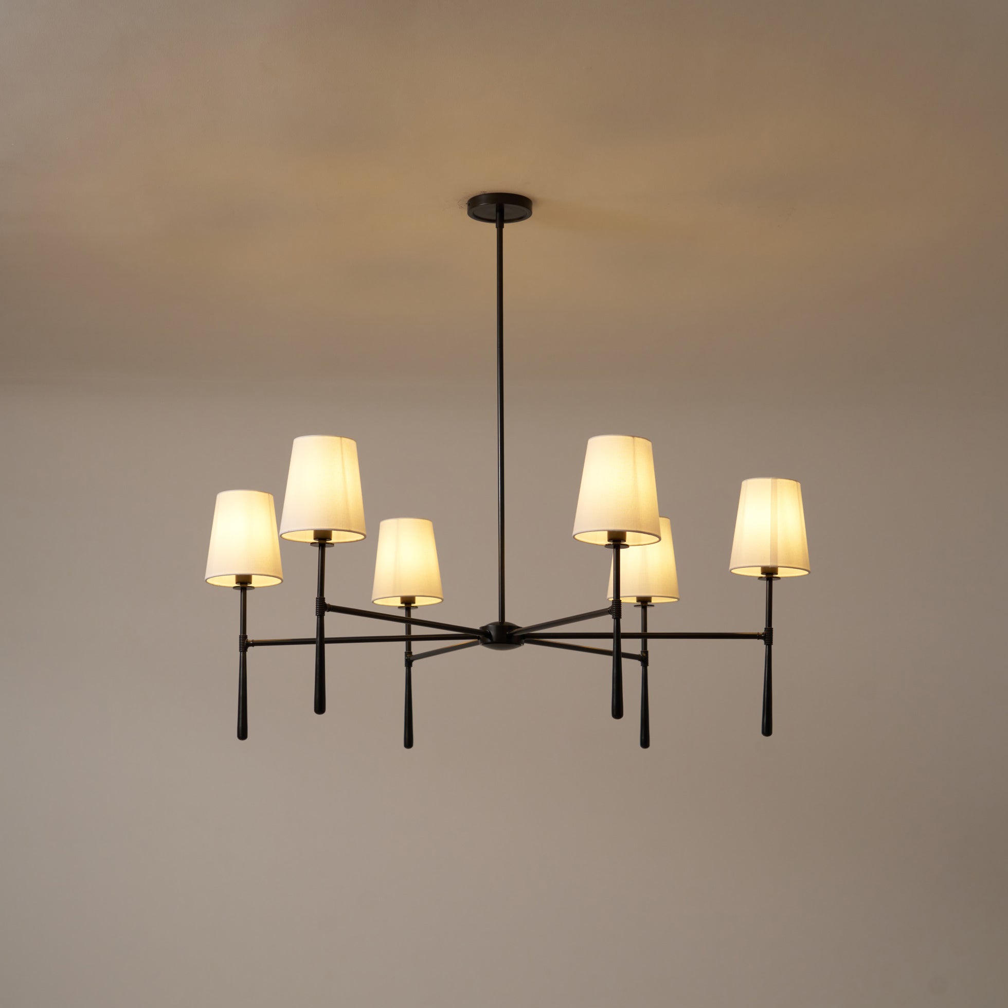Chandelier with Fabric Lampshades and Metal Structure – Vintage Style