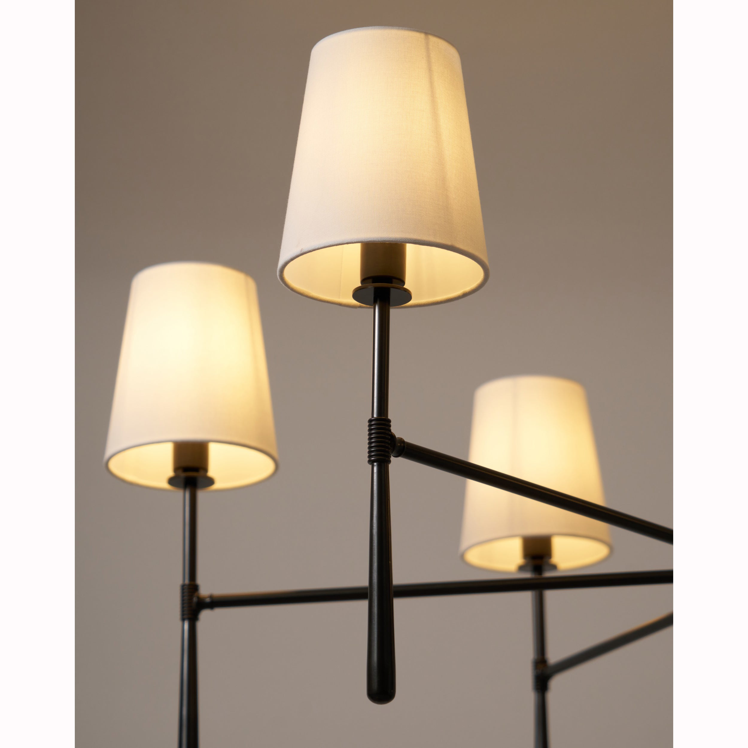 Chandelier with Fabric Lampshades and Metal Structure – Vintage Style