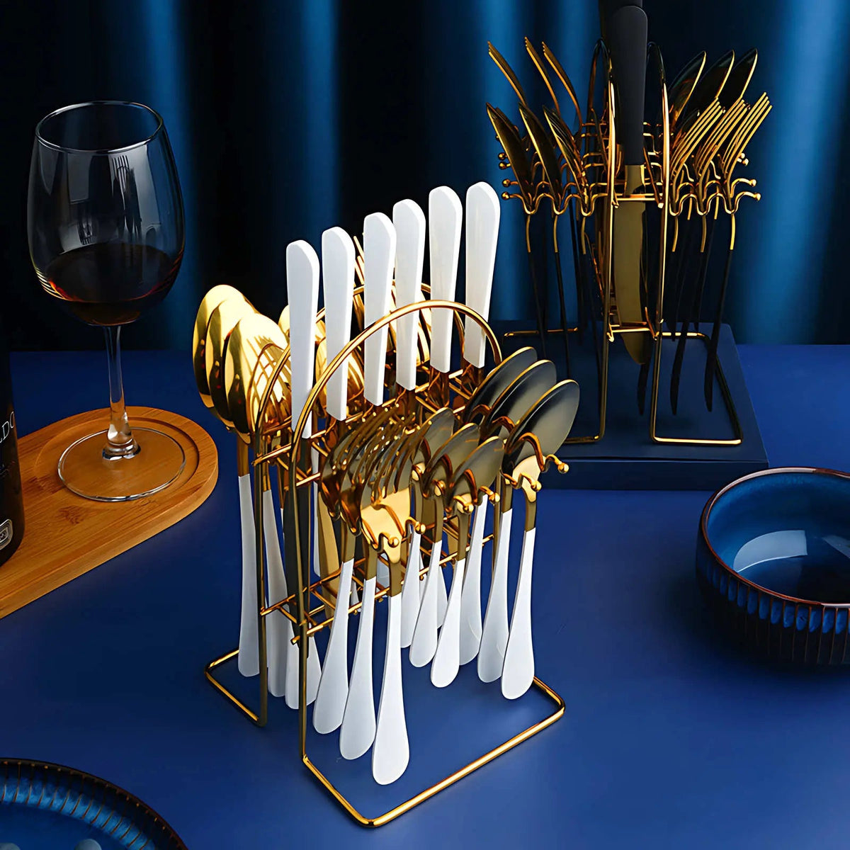 EleganceEssence - Premium Cutlery Collection
