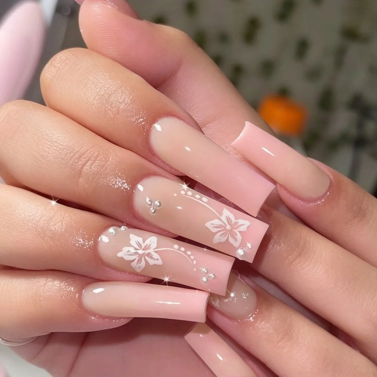 Acrylic Nail Set Floral Designs 24-Piece Salon-Quality