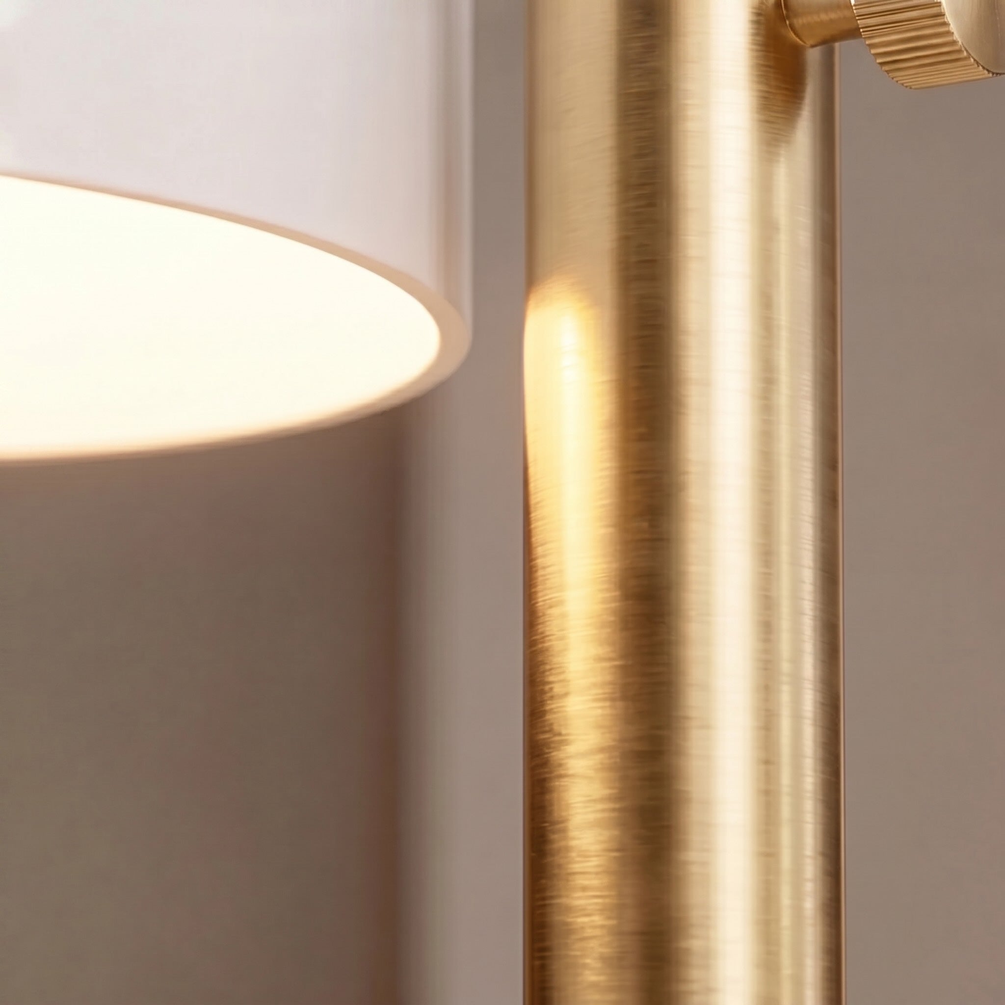 Adjustable & Dimmable Metal Candle Warmer Lamp (Auto Shut-Off Timer)