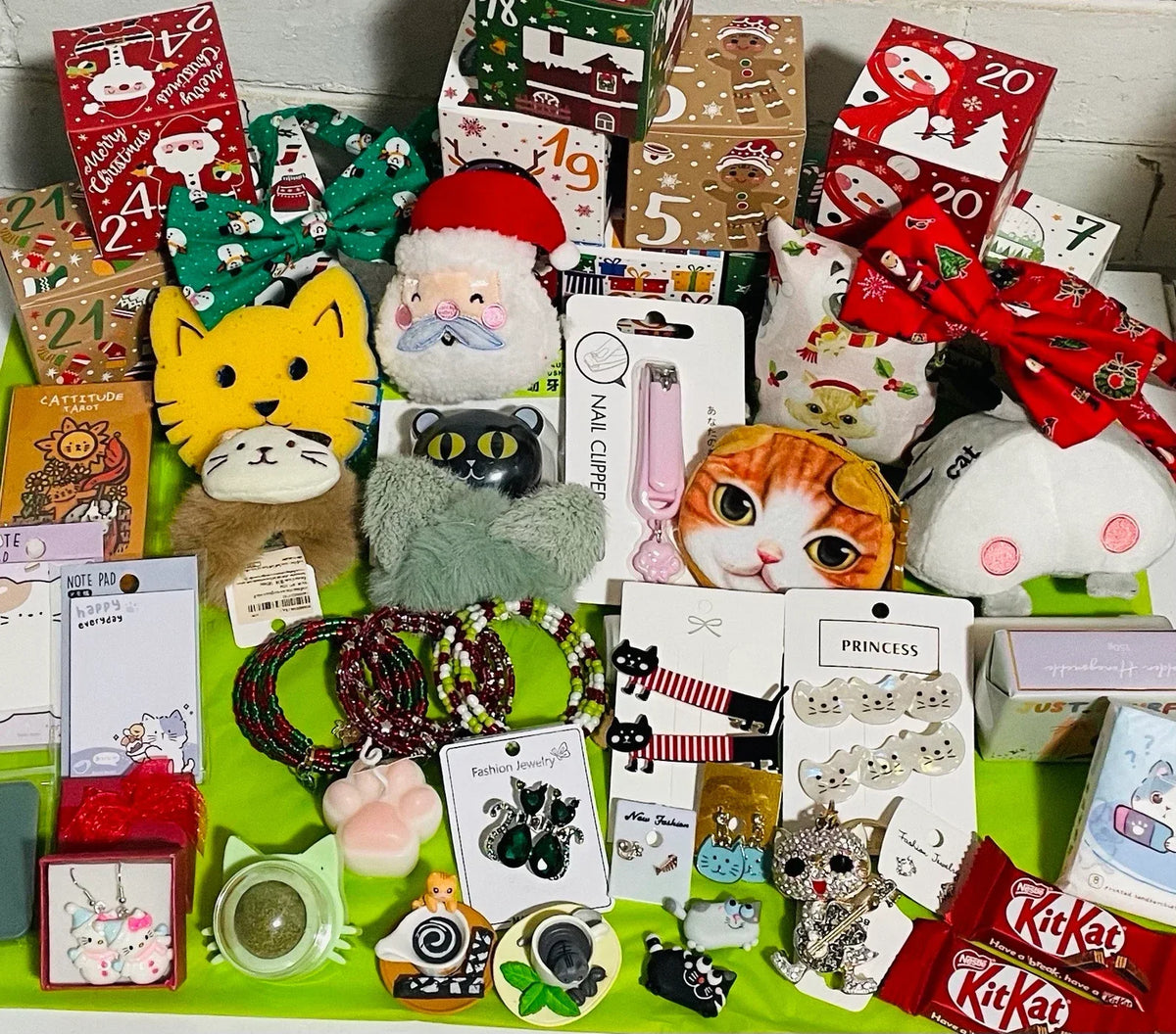 Advent Calendar Cat Lover 24 Sealed Surprise Bags