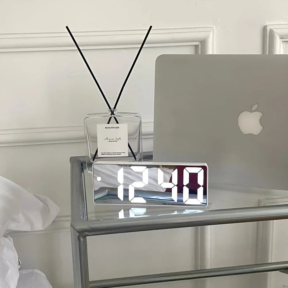 Alarm Clock Mirror LED USB & Battery Powered