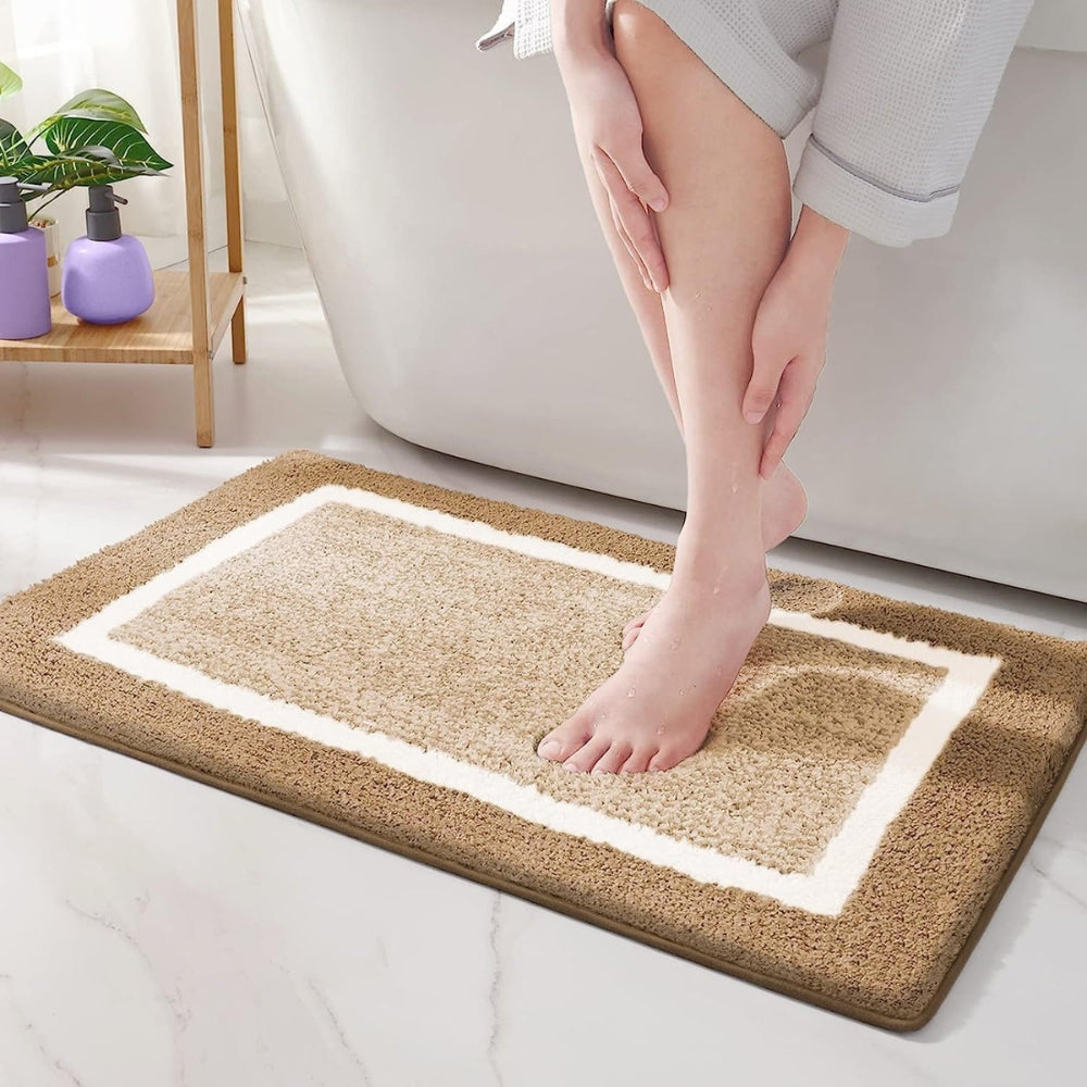 Anti-Slip Microfiber Plush Bath Mat (Machine Washable)