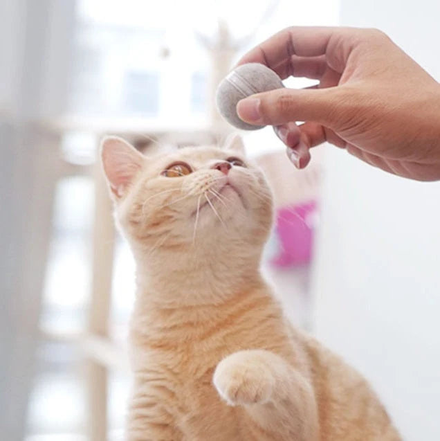 Automatic Rolling Cat Toy USB Rechargeable Durable Synthetic Fiber