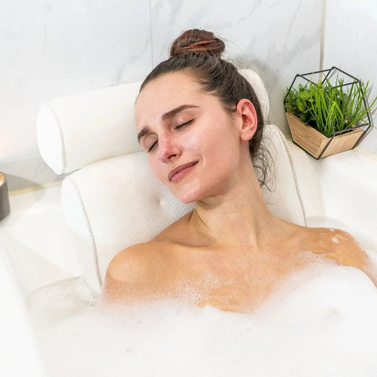 Bath Pillow Ergonomic Neck Support Non-Slip Suction Cups