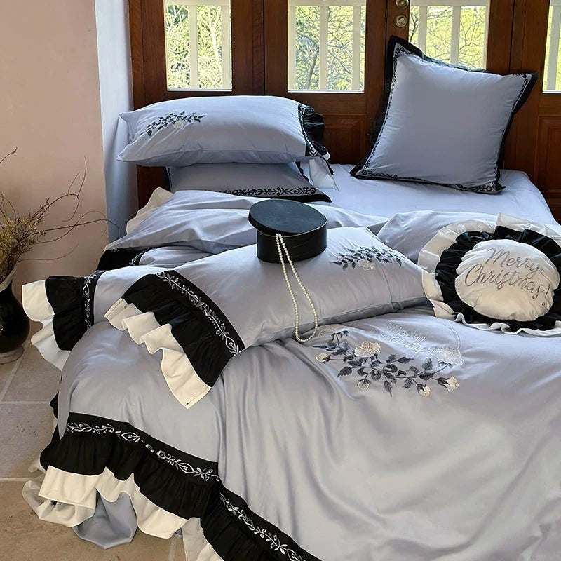 Bed Linen Set Embroidered Cotton Satin With Round Cushion