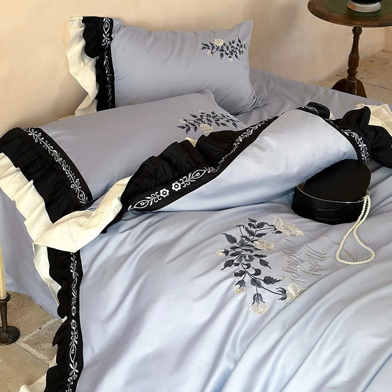 Bed Linen Set Embroidered Cotton Satin With Round Cushion