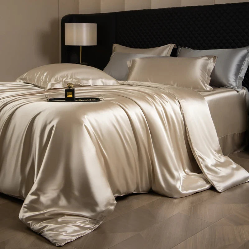Bed Sheet Set 4-Piece Silky Sheen Duvet Cover