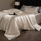 Bed Sheet Set 4-Piece Silky Sheen Duvet Cover